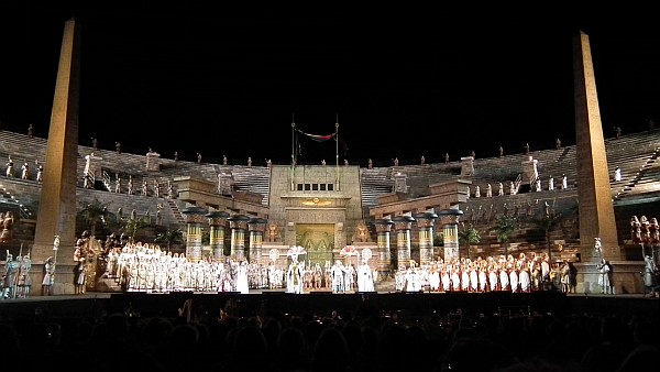 arena%20verrona%2002.jpg